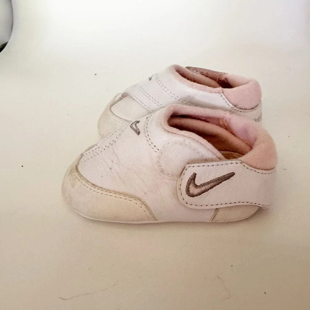 Nike Baby Swoosh Pink White Infant Crib Shoes Size 2C